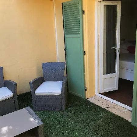 Apartment Place Des Lices Tropez *