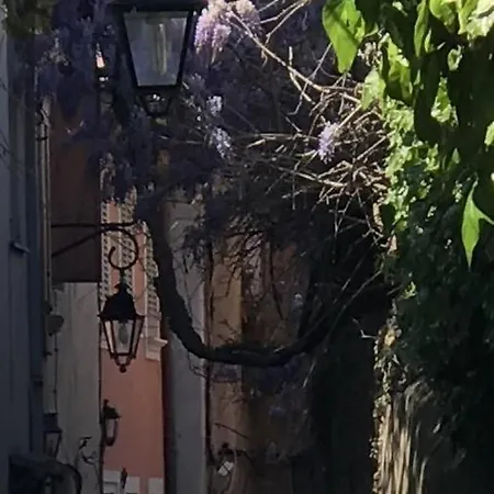 Place Des Lices Tropez Saint-Tropez